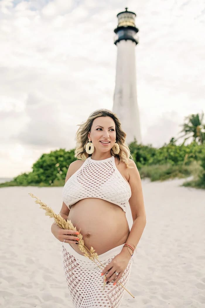 Pregnant | Light house - event photography Miami
