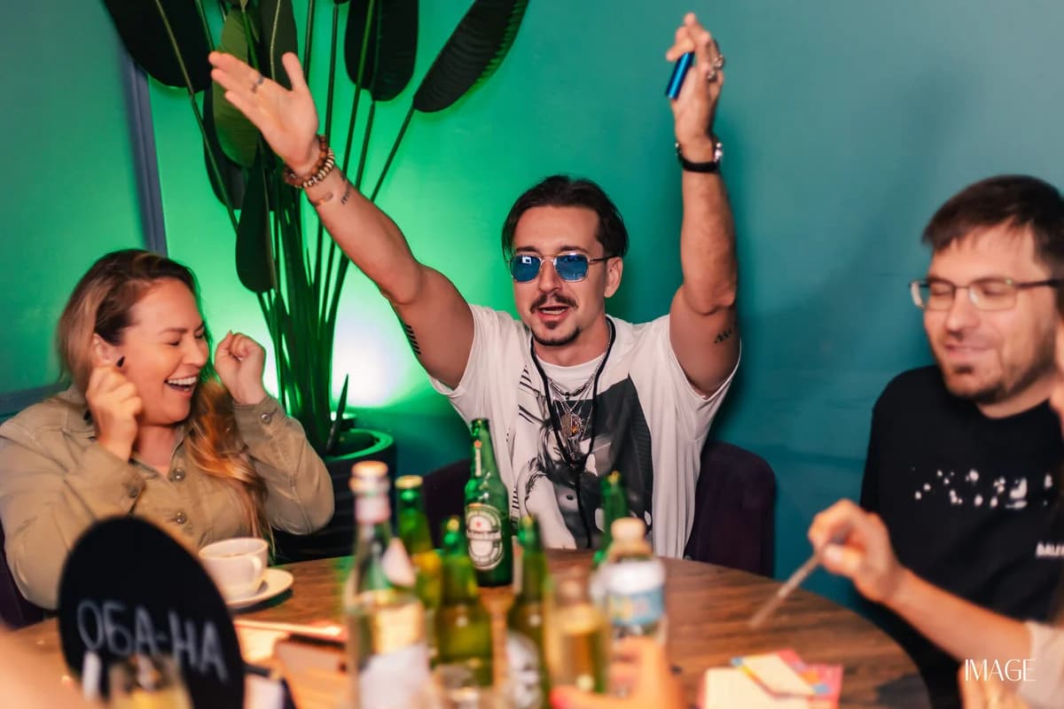 Quiz, please - event photography Miami
