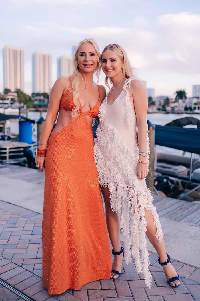 Valeriya and Vivien party - event photography Miami